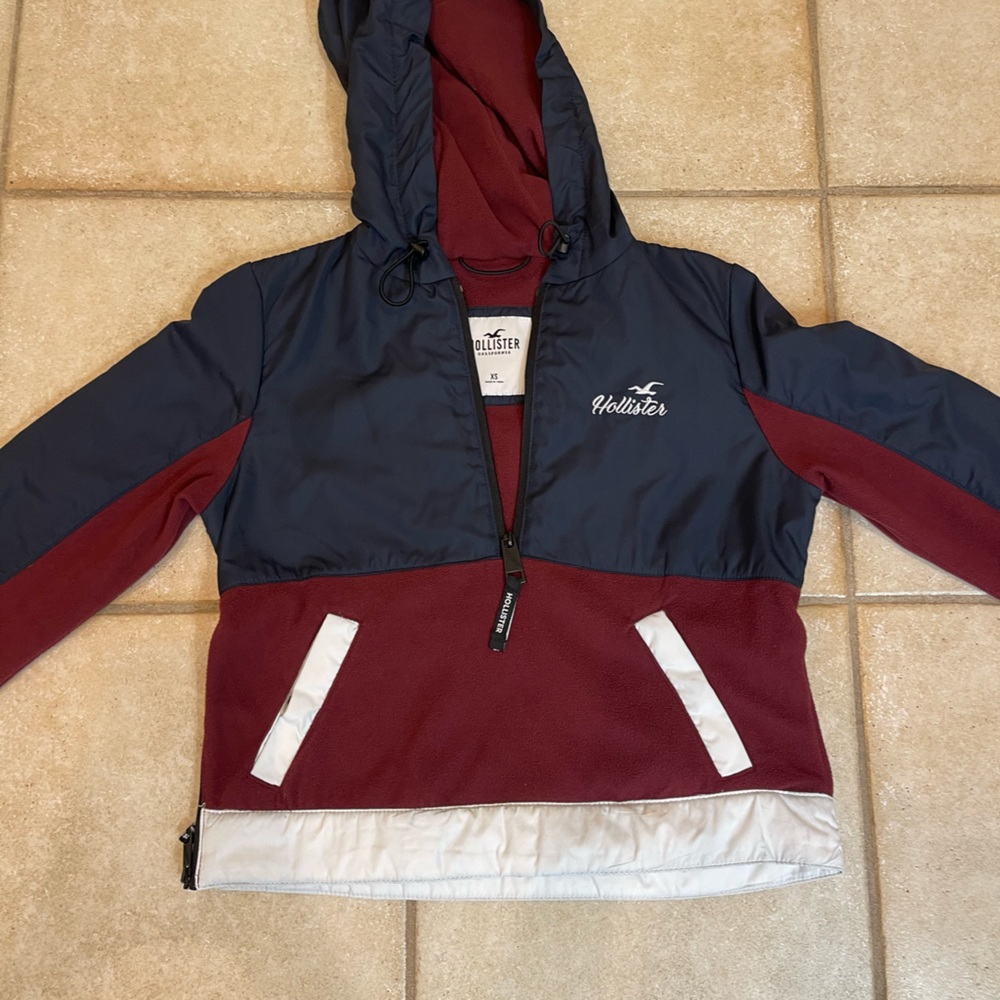 Hollister windbreaker/jacket